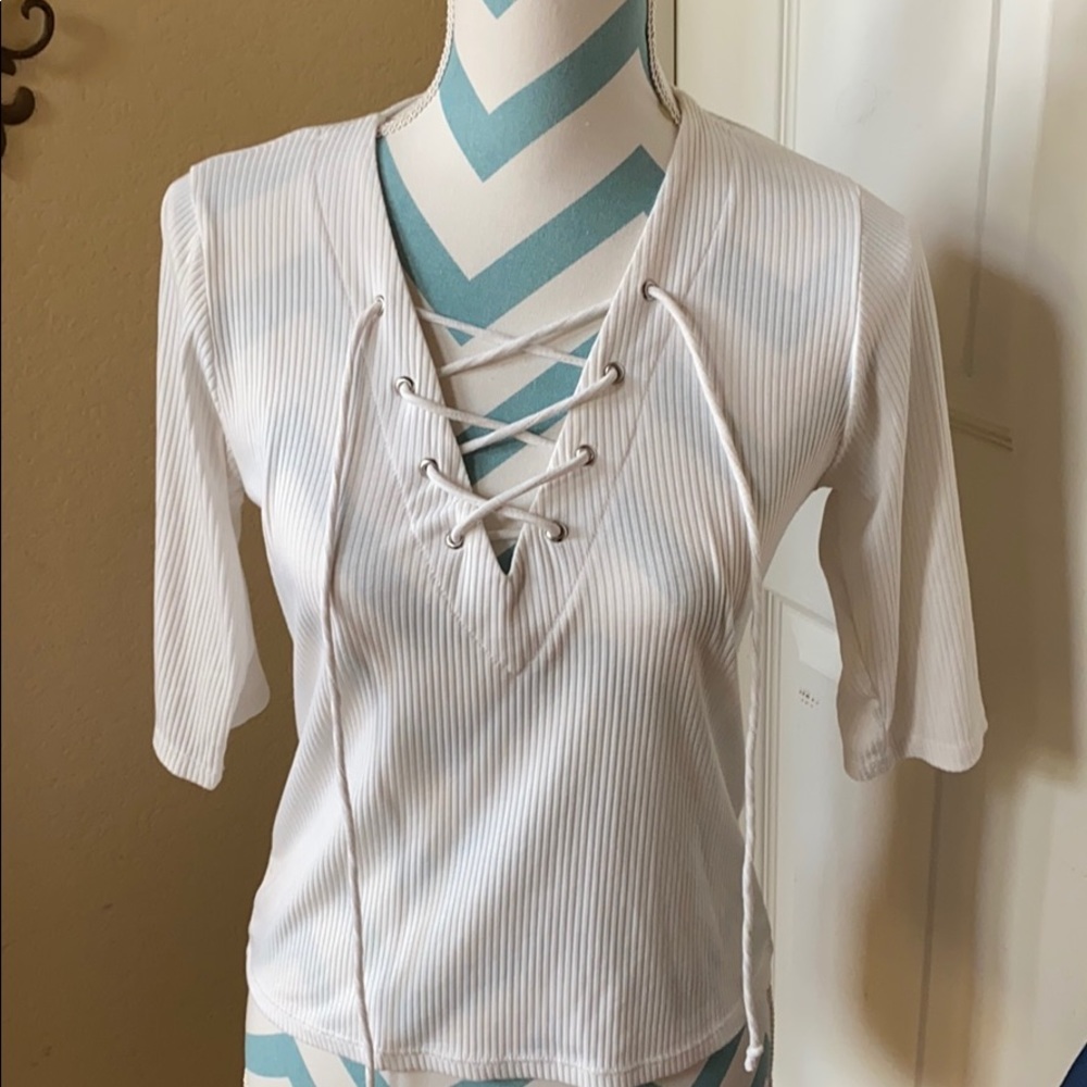 ❤️❤️HYFVE Women’s Light Cream Shirt**